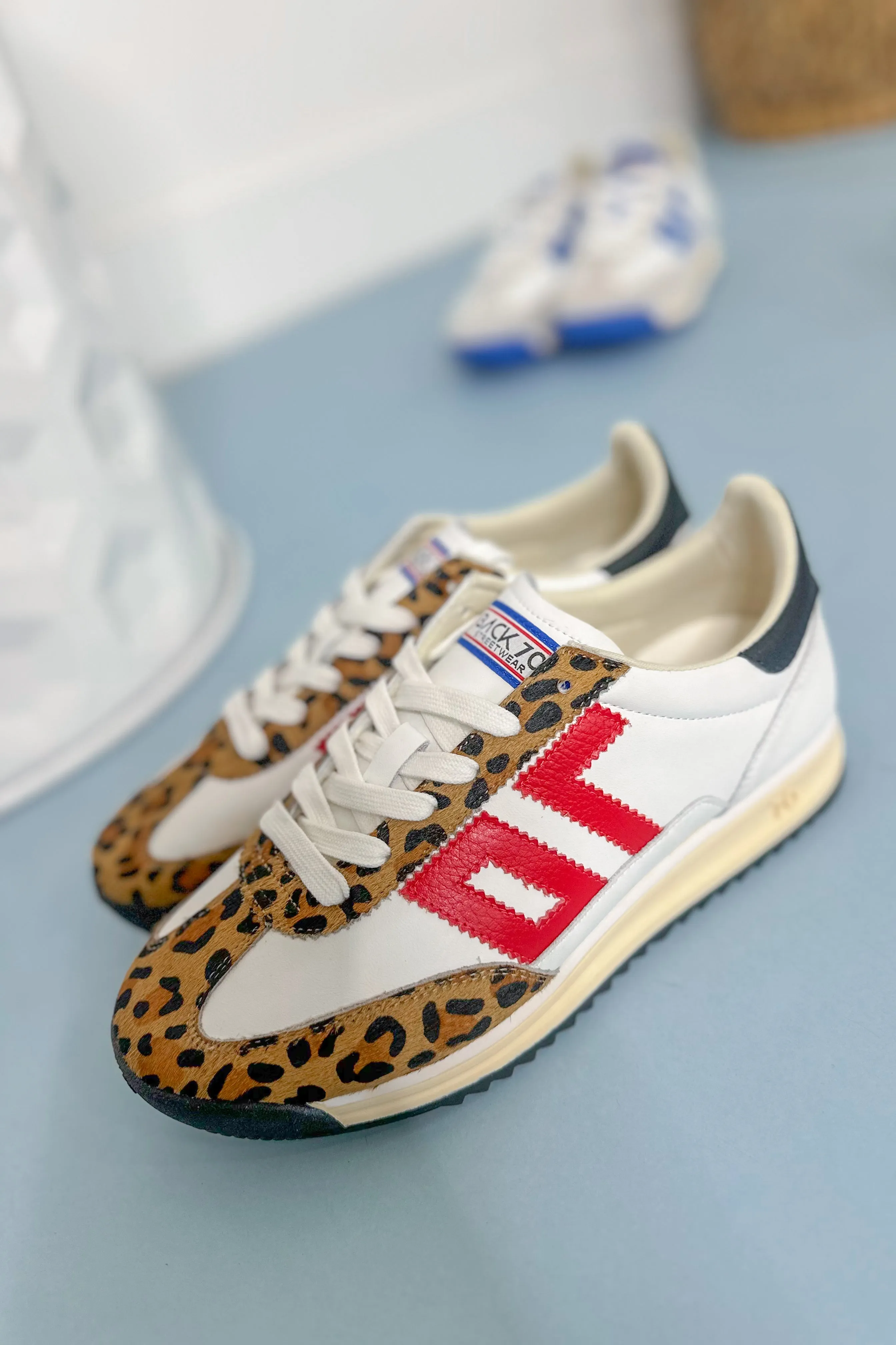 BACK70 Barkley Strike Sneaker in White Poney Camel