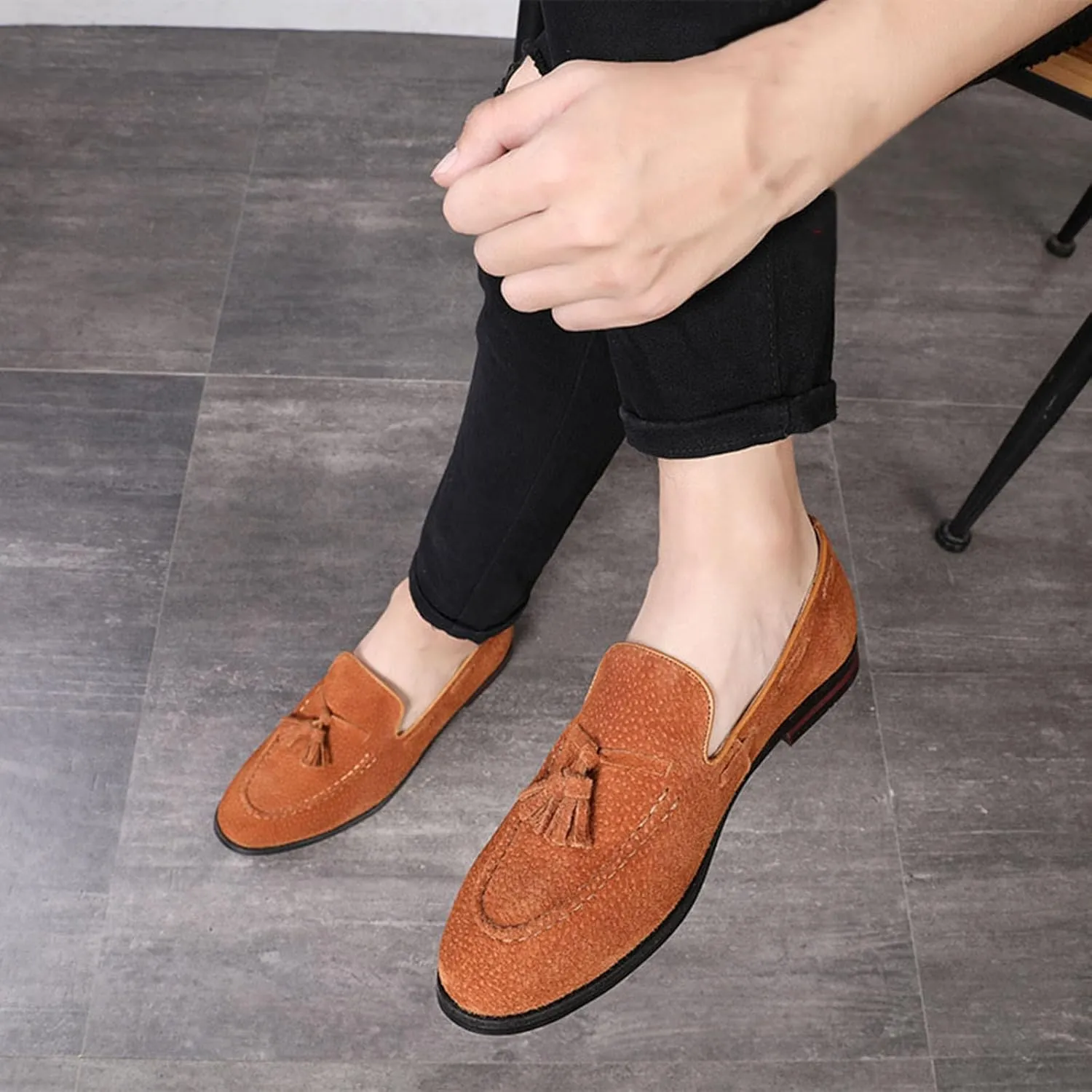 ByErz Men's Luxury Penny Loafer Shoes Slip-On Suede Loafers Foraml Dress Office Casual Shoes with Tassel
