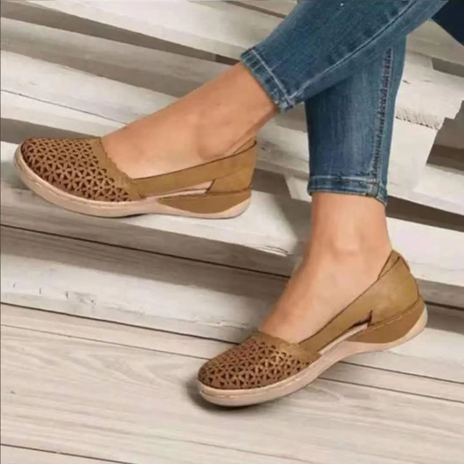 Eduavar Orthopedic Sandals for Women, Sandals Women Floral Leopard Print Sandals Peep Toe Wedge Sandals Comfy Slip On Shoes