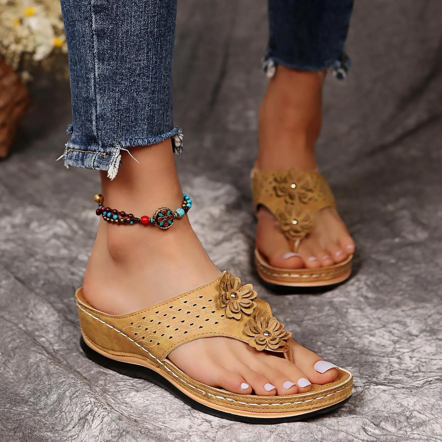 Eduavar Orthopedic Sandals for Women, Womens Sandals Dressy Summer Breathable Flip Flops Summer Beach Sandals Slippers