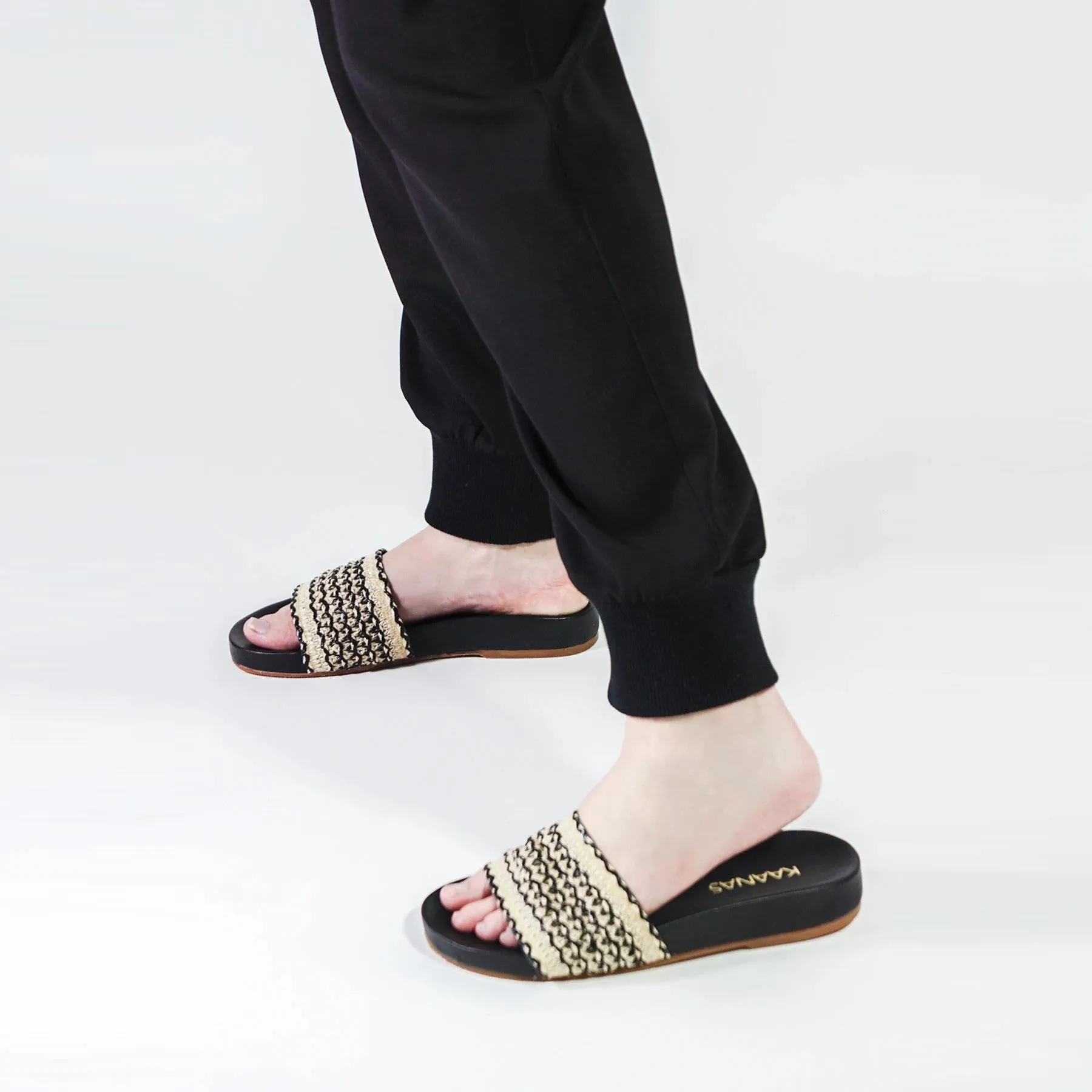 Lombok Pool Slide (Black)