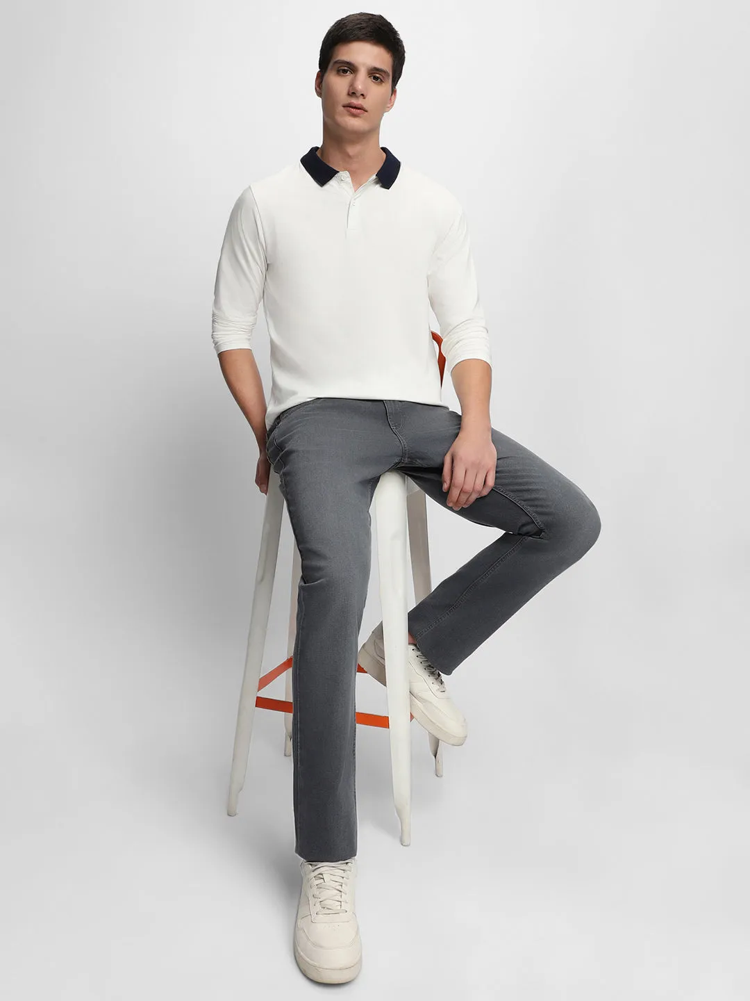 Men's Spread Collar Regular Fit White Casual T-shirt