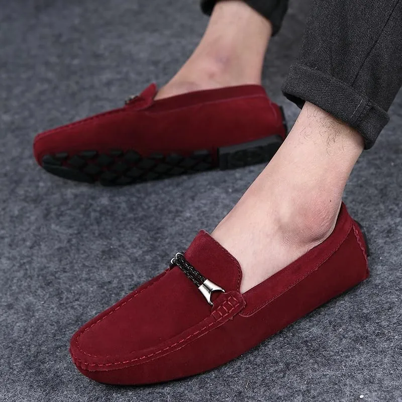 New Men's Loafers Suede Vamp Round Toe Driving Moccasins Shoes Comfortable Flexible Flat Heel Outdoor Slip On