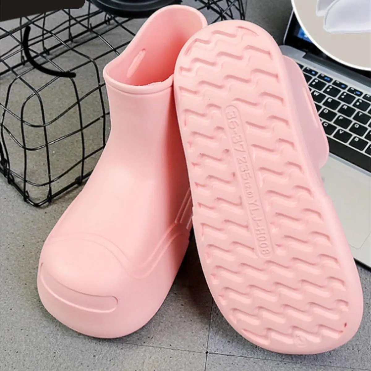 Outdoor Work Booties Women's Outdoor Thick Soled Waterproof Rain Boots Short Tube Four Season Water Shoes Outdoor Gardening Work