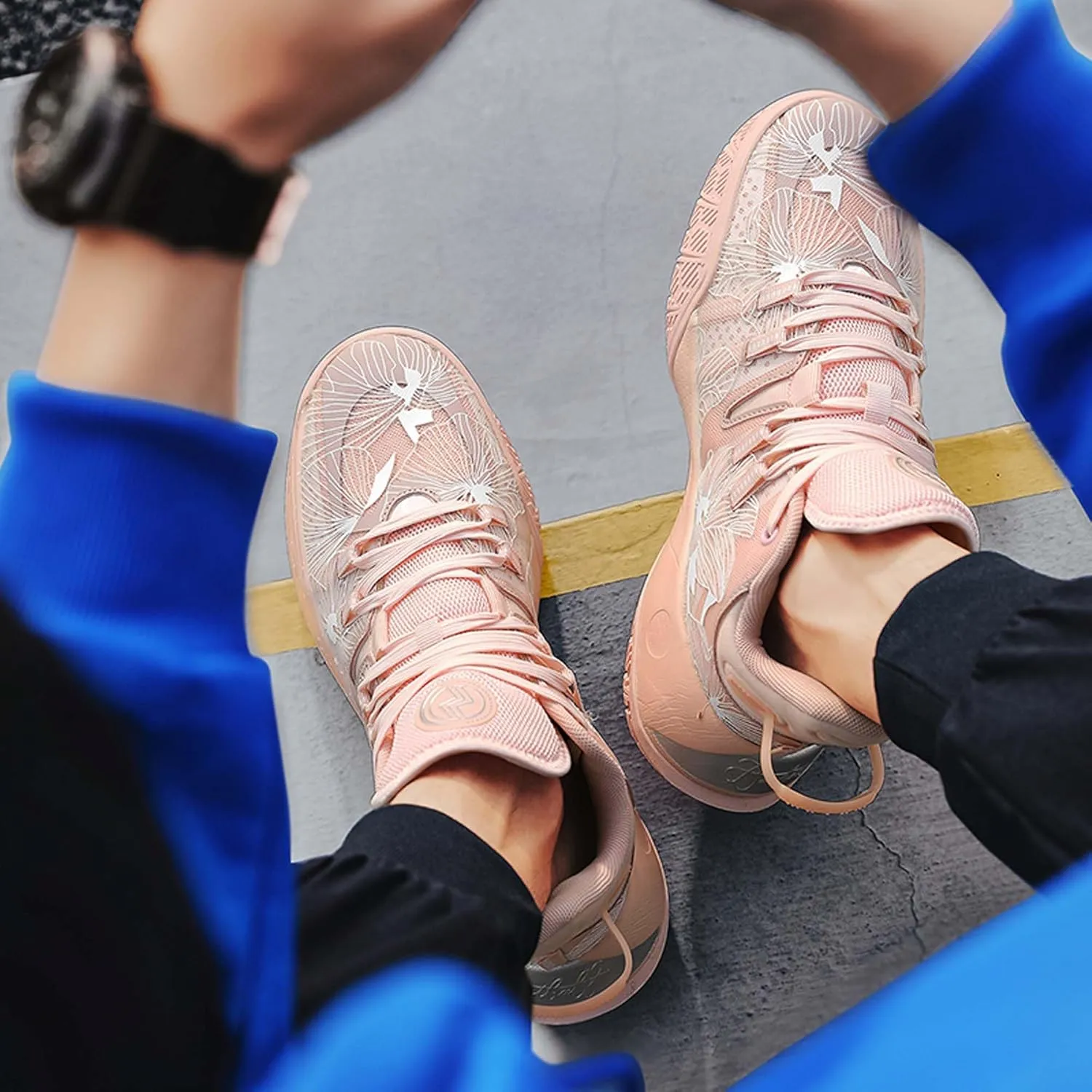 Professional Basketball Shoes Couple Fashion Running Sneakers Wearable Cushioning Youth Basketball Shoes