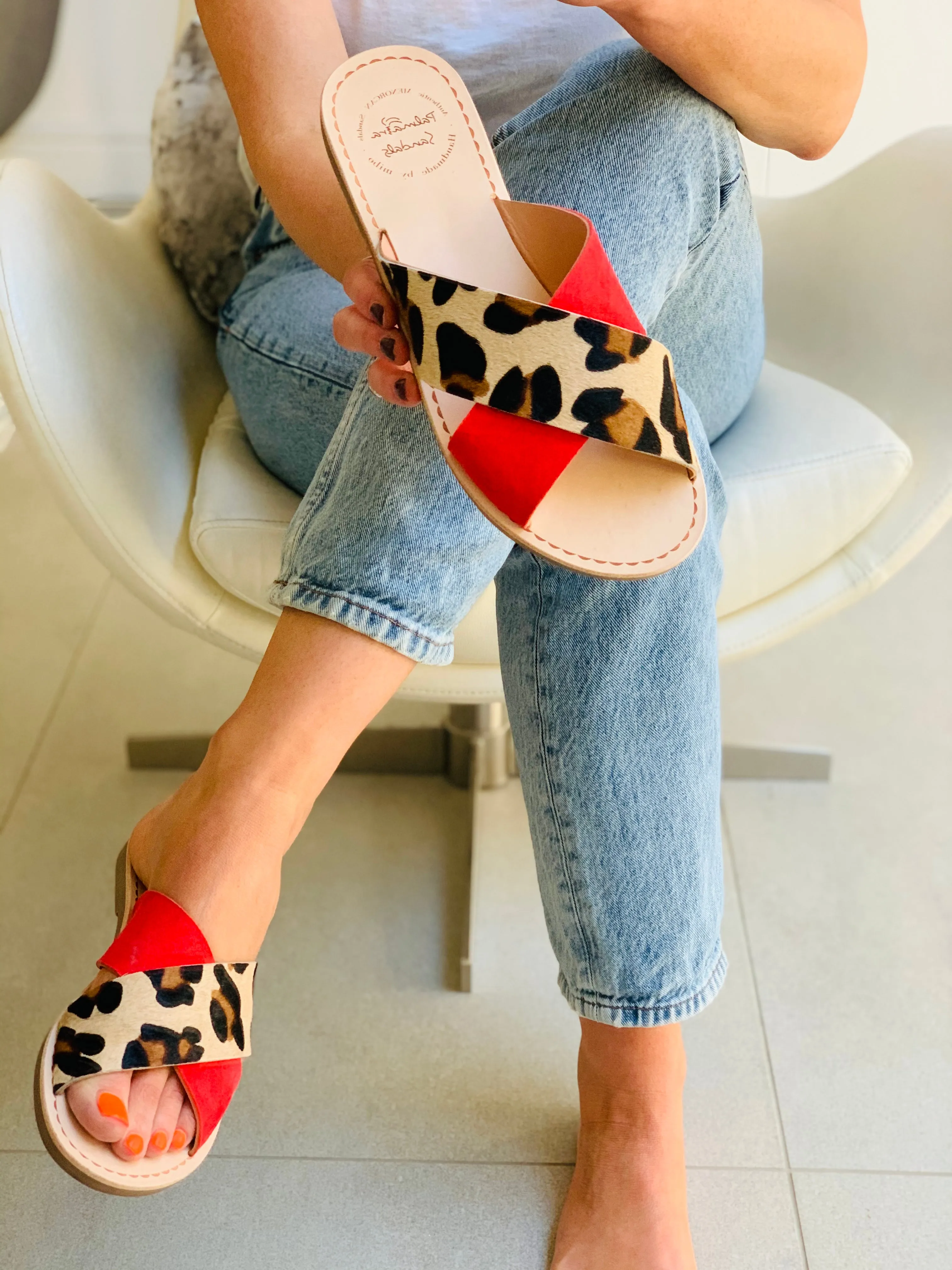 Sample Sale Kiara Crossover Slide