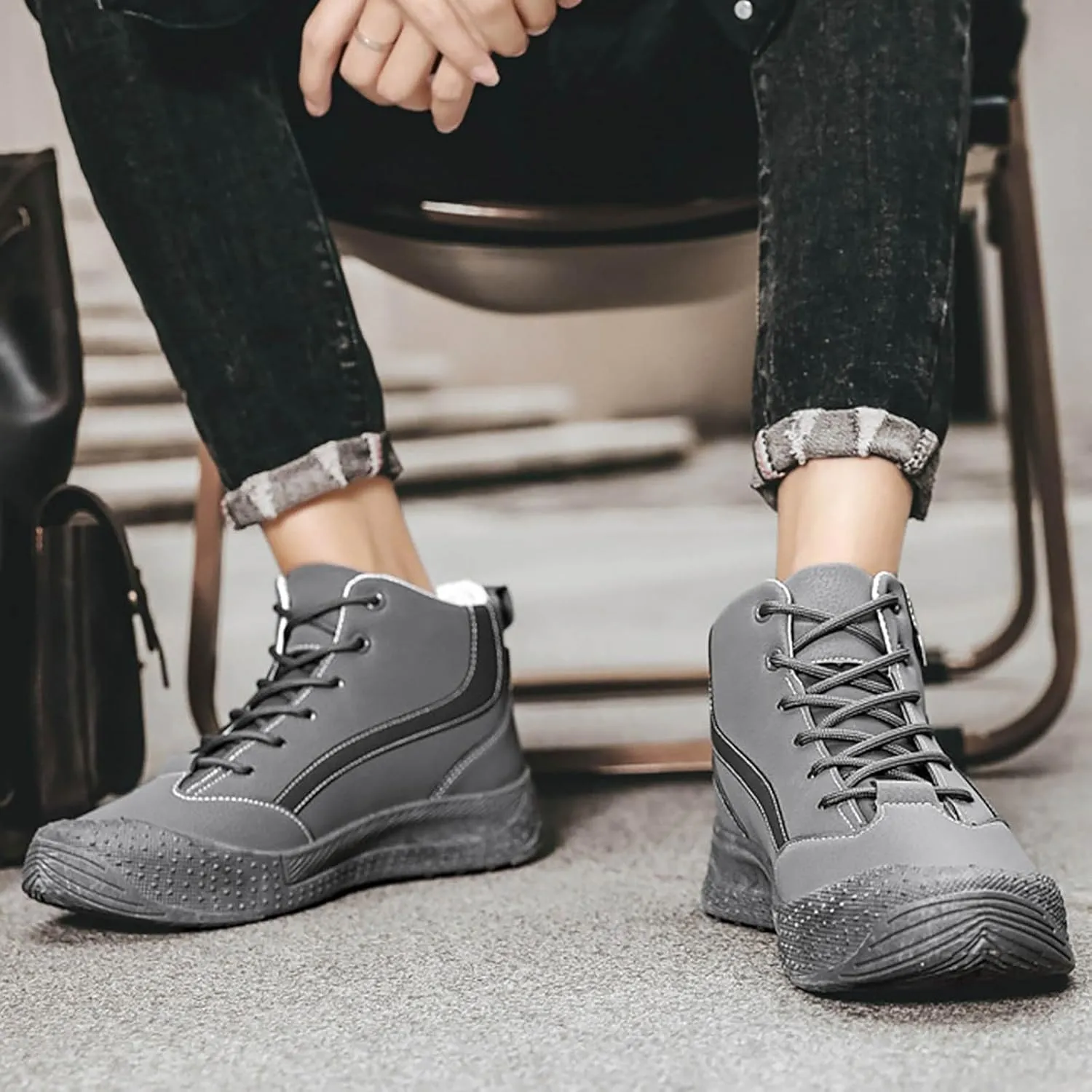 Snow Boots for Men Waterproof Winter Boots Fully Fur Lined Booties Slip on Outdoor Ankle Boots Lace Up Lightweight Walking Hiking Boots