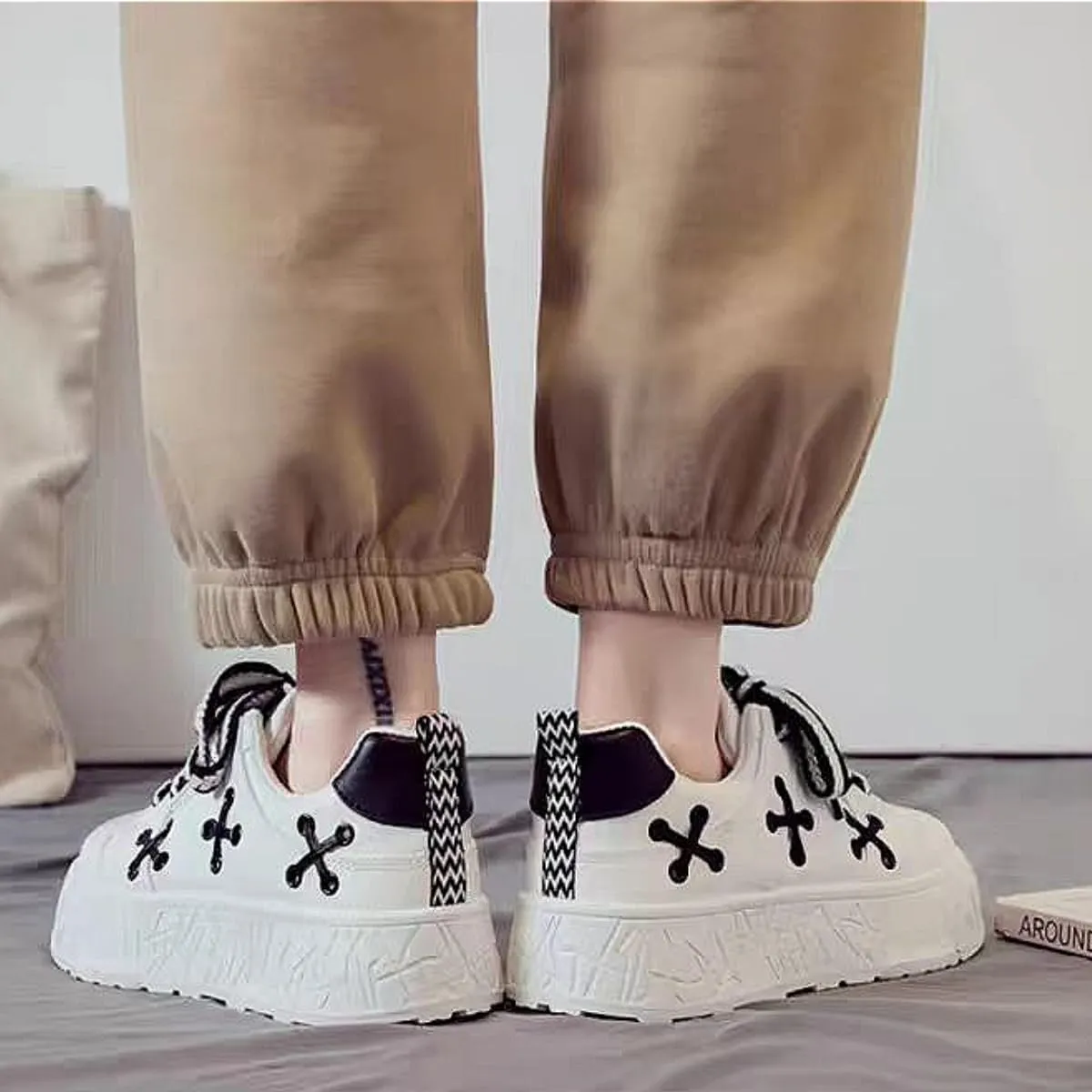 White Tennis Shoes Chunky Platform Casual Sneakers for Women Preppy Thick Sole Walking Skate Shoes Lace Up All Seasons