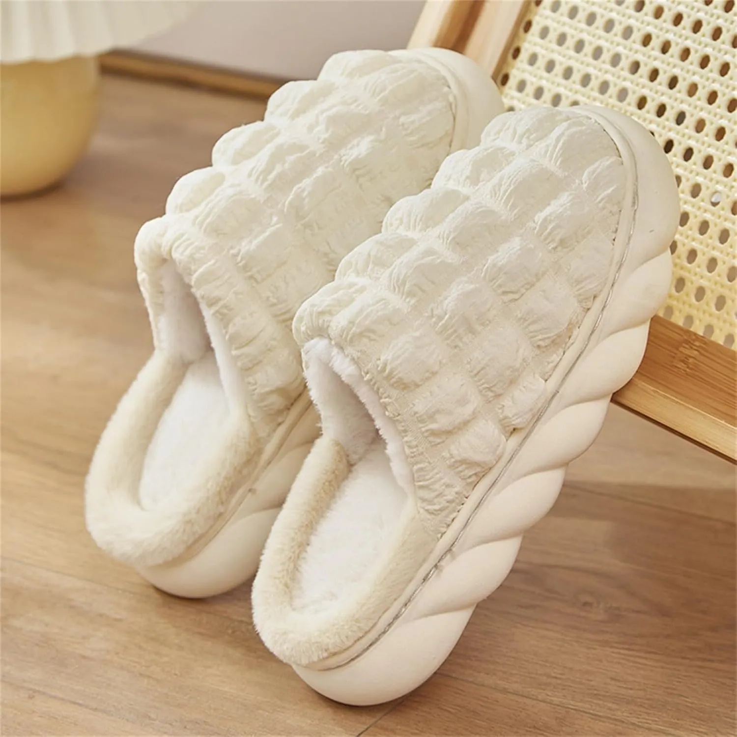 Womens Winter Slippers with Arch Support Winter House Slippers Mens Winter Slippers for Men Wide Feet Plush Slippers for Women Soft Fuzzy Christmas Shower Curtains for Bathroom Gifts for Husband 2023